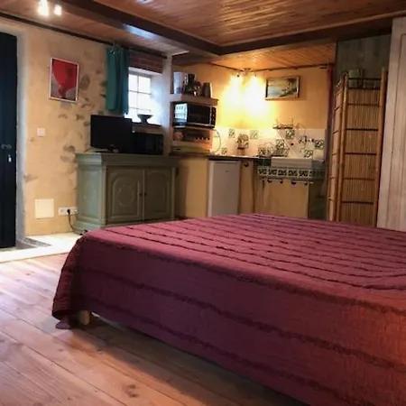 Mas Du Canigou - Flor De Lotus * Los Masos